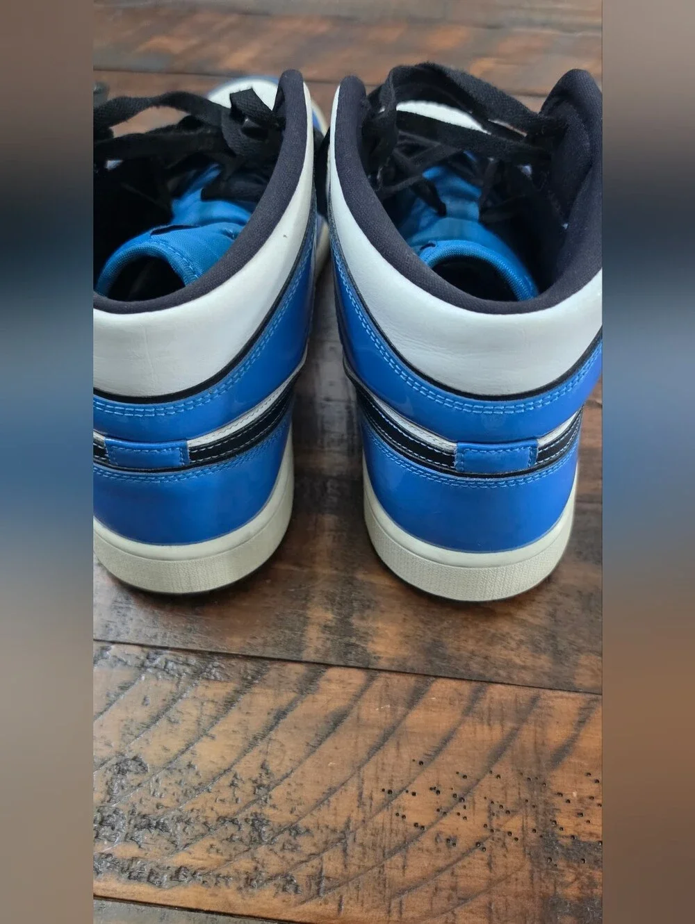 Air Jordan Men’s Blue and White Mid Sneakers
